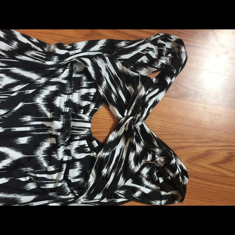 Sundress - Picture 2 of 3